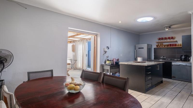 4 Bedroom Property for Sale in Glenwood Western Cape